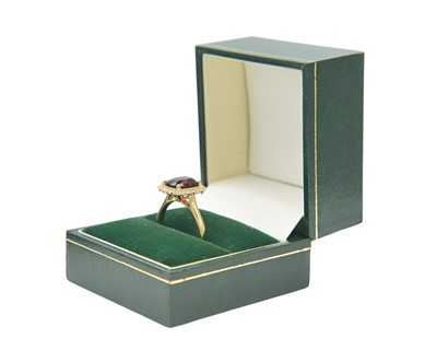 Lot 88 - An exceptional 2.86ct Burmese no-heat natural red spinel and diamond ring, with GIA certificate.