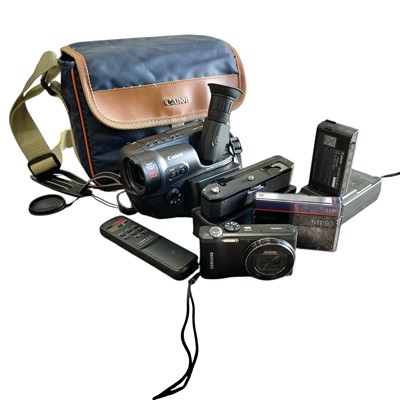 Lot 215 - A Canon UC200 8mm video camera, the unit...