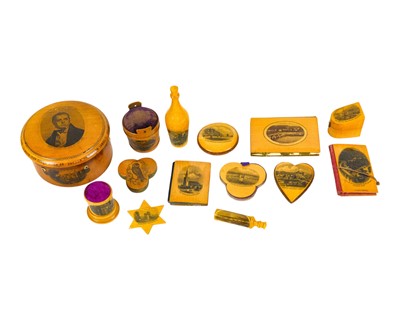 Lot 640 - Sewing Accessories - Mauchline Ware.