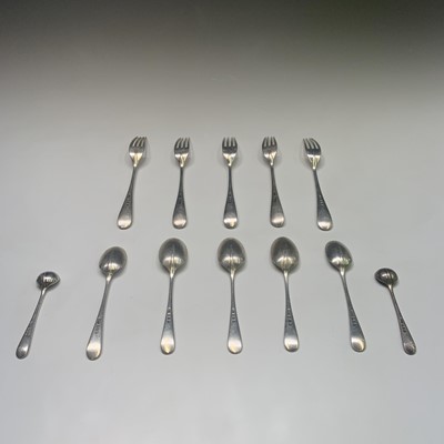 Lot 2035 - A set of five Elkington Rat-tail pattern...