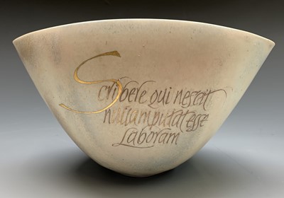 Lot 518 - Mary WHITE (1926-2013) A studio pottery bowl...