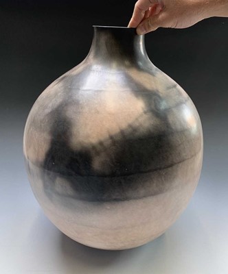 Lot 522 - Gabrielle KOCH (b.1948) A large earthenware...