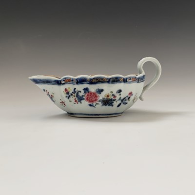 Lot 35 - A Chinese famille rose 'tobacco-leaf' sauce...