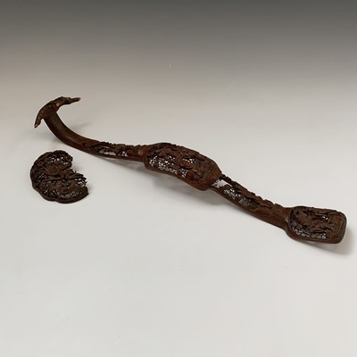 Lot 95 - A Chinese carved bamboo ruyi sceptre, 19th...