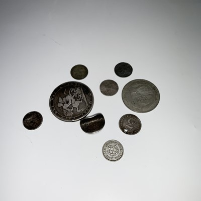 Lot 32 - GREAT BRITAIN: Lot contains a George III crown...