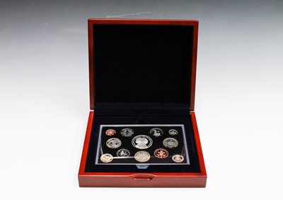 Lot 12 - GB 2007 Executive proof collection in wooden...