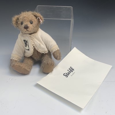 Lot 551 - Teddy Bear - Steiff. Roald Dahl Annie Teddy...