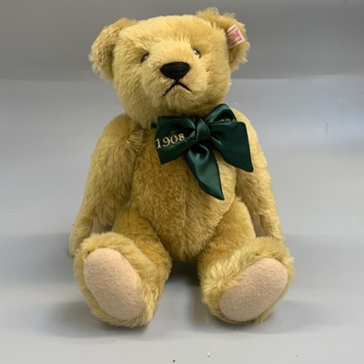 Lot 566 - Teddy Bear - Steiff. Light tan, growler 1998 -...