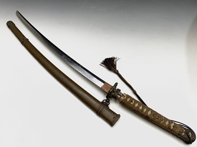 Lot 25 - A Japanese WWII Katana sword, handle signed,...