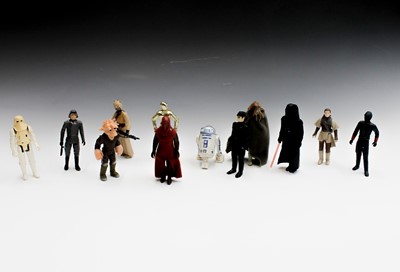 Lot 576 - Star Wars - 12 early figures.