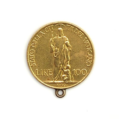 Lot 2492 - A gold Vatican 100 lire 1939 coin lightly...