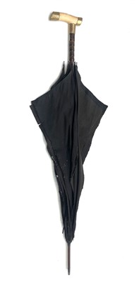 Lot 37 - A gentleman's umbrella with bone handle,...