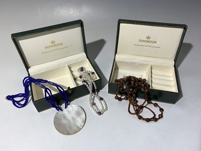 Lot 330 - A little costume jewellery