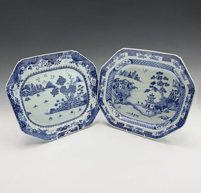 Lot 284 - A Chinese blue and white export octagonal...