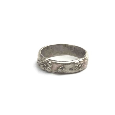 Lot 2748 - A Tiffany silver Nature Rose Flower band ring.