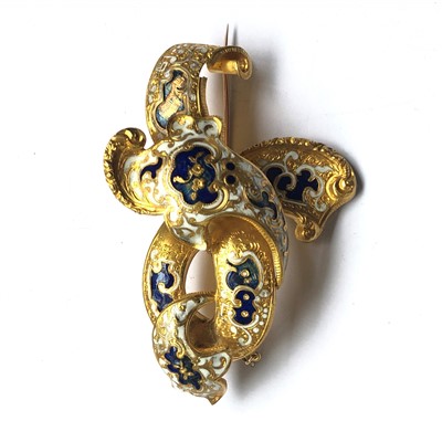 Lot 2422 - A 19th Century European gold brooch of...