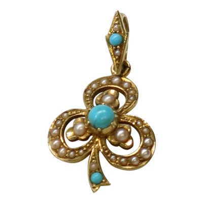 Lot 2784 - A 15ct gold pearl and turquoise club pendant.