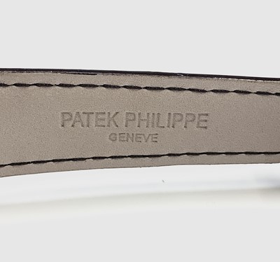 Lot 800 - Patek Philippe Calatrava reference 96...