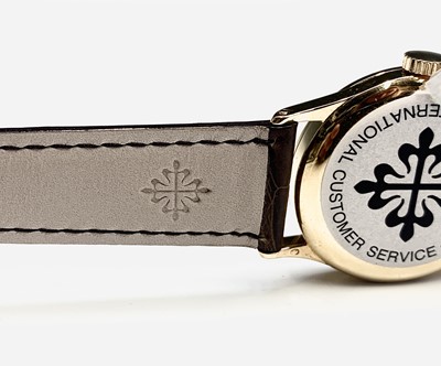 Lot 800 - Patek Philippe Calatrava reference 96...