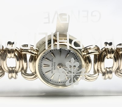 Lot 802 - Lady’s Patek Philippe A beautiful and...