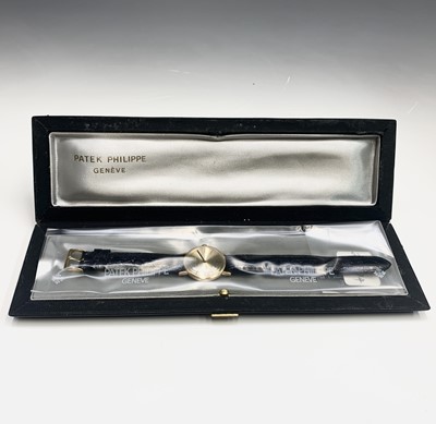 Lot 803 - Patek Philippe ref 3442/1 (centre seconds) An...