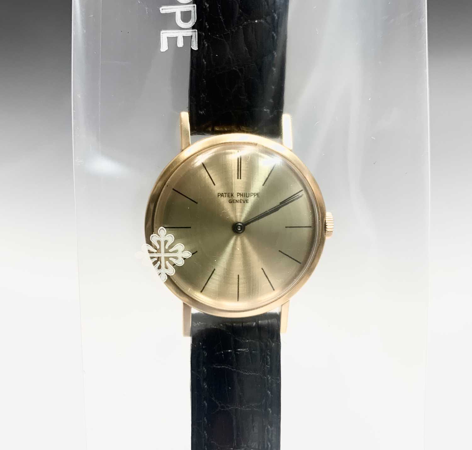 Lot 803 - Patek Philippe ref 3442/1 (centre seconds) An...