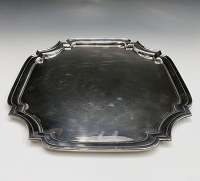 Lot 114 - A silver George V plain tray, square with...