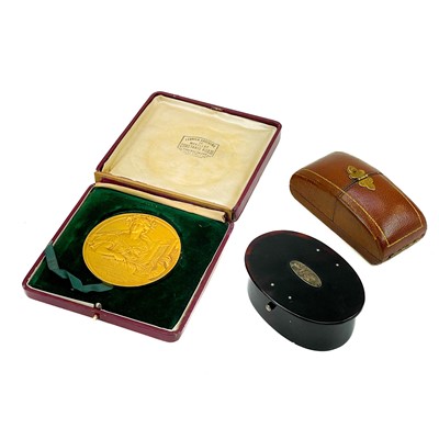 Lot 57 - A late Victorian tortoiseshell oval box.