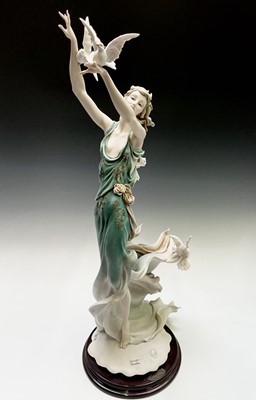 Lot 842 - A Guiseppe Armani Florence figure, 'White...