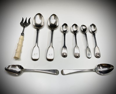 Lot 113 - A pair of silver fiddle and shell pattern egg...
