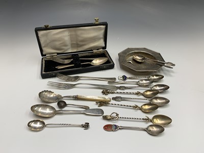 Lot 123 - Silver from various nations 377gm