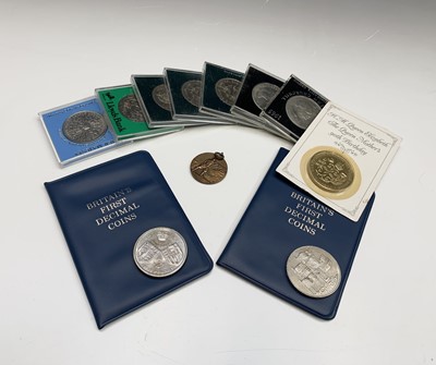 Lot 2 - Great Britain and other coinage: Comprises...
