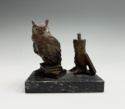 Lot 88 - A cold painted bronze owl strike lighter, mid...