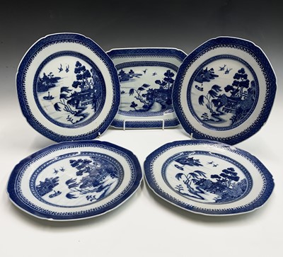 Lot 4 - A Chinese export porcelain octagonal dish,...