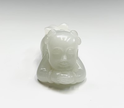 Lot 28 - A Chinese jade carving of a crane, 18th/19th...