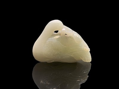 Lot 28 - A Chinese jade carving of a crane, 18th/19th...