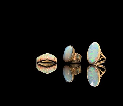 Lot 199 - Three opal set silver rings 19.2gm