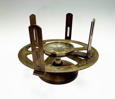 Lot 430 - An early 18th century brass circumferentor,...