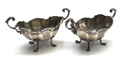 Lot 2191 - A pair of fluted oval late Victorian twin...