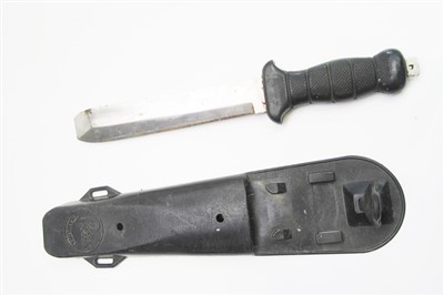 Lot 29 - A Polaris 'Samurai' diver's knife, overall...