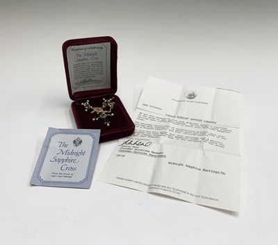Lot 75 - An Igor Faberge 14ct gold and enamel cross set...