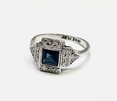 Lot 90 - An Art Deco 18ct white gold and platinum ring...