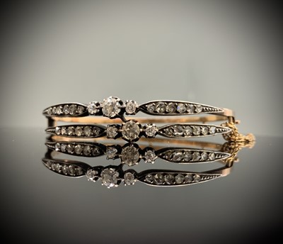 Lot 246 - A Victorian high purity gold hinged double...