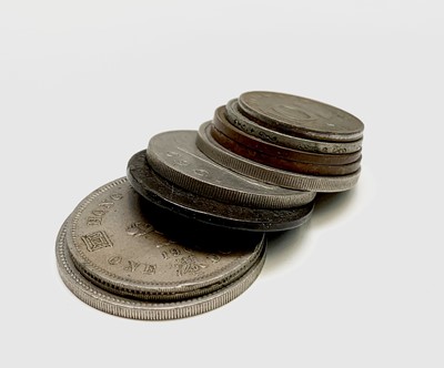 Lot 24 - G.B. & World Coinage - A collection of G.B....