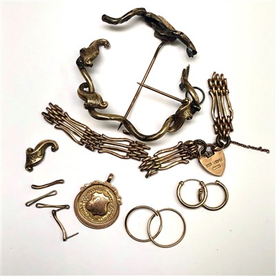 Lot 2613 - A 9ct gold fob, a 9ct gold bracelet and other...