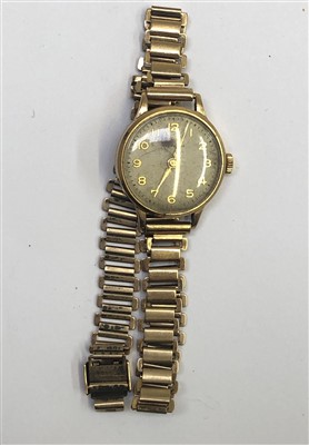 Lot 2614 - A ladies gold cased wristwatch on gold BCNclip...