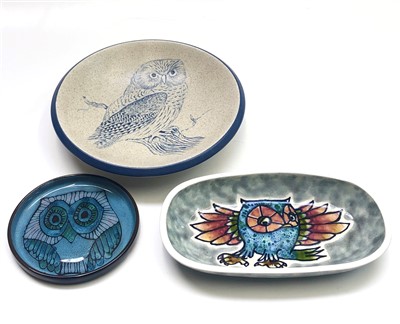 Lot 1014 - A John Reilly (Ventnor Pottery, Isle of Wight)...