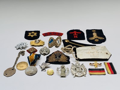 Lot 225 - Military Badges Etc - Lot comprises: A Hong...