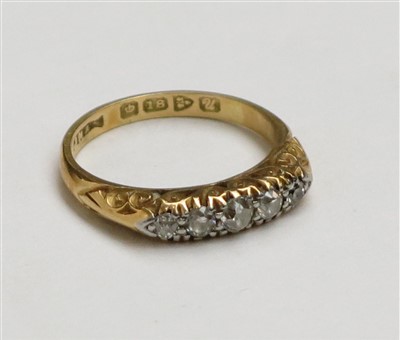 Lot 2435 - An 18ct early 20th century Chester hallmarked...
