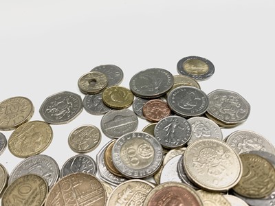 Lot 41 - Great Britain and World Coinage - Lot...
